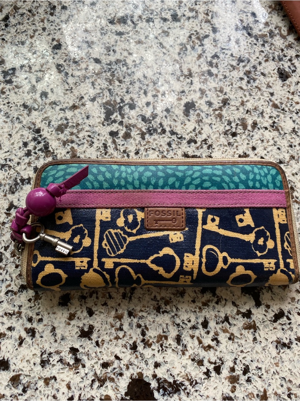 FOSSIL KEY-PER Wallet Organizer Clutch Coated Canvas Zip Around Key Print Multi